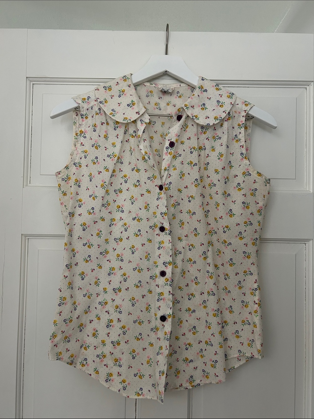 Vintage Button Down Sleeveless Floral Blouse by Permanent Press